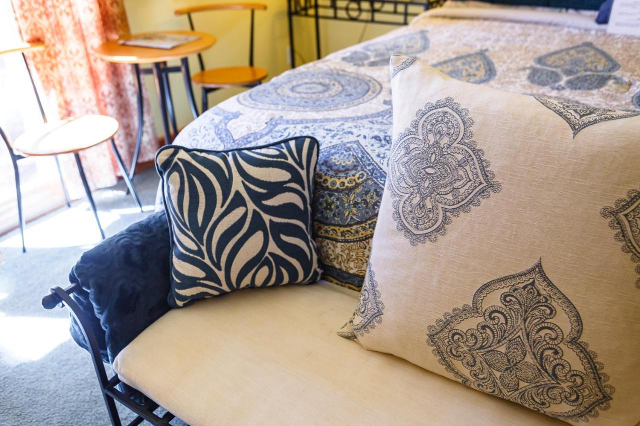 Coyote Blues Village Bed & Breakfast Silver City Bagian luar foto